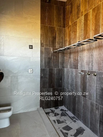 Three Bedroomed House Available In Hopelyn