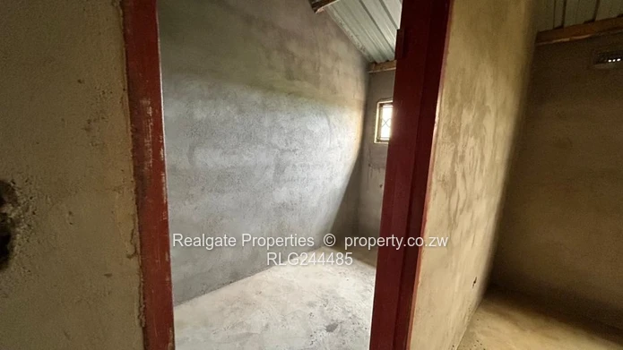 Four Bedroomed House In Cowdray Park