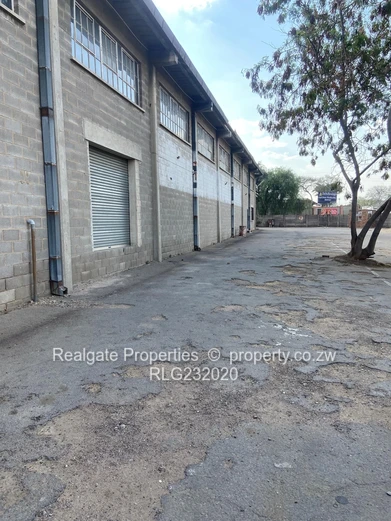 Warehouse To Let In Steeldale