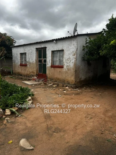 Old Pumula Four Roomed House