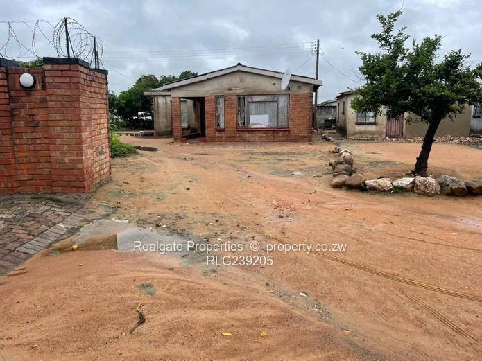 Affordable 2-Bedroom House in Growing Cowdray Park, Bulawayo!