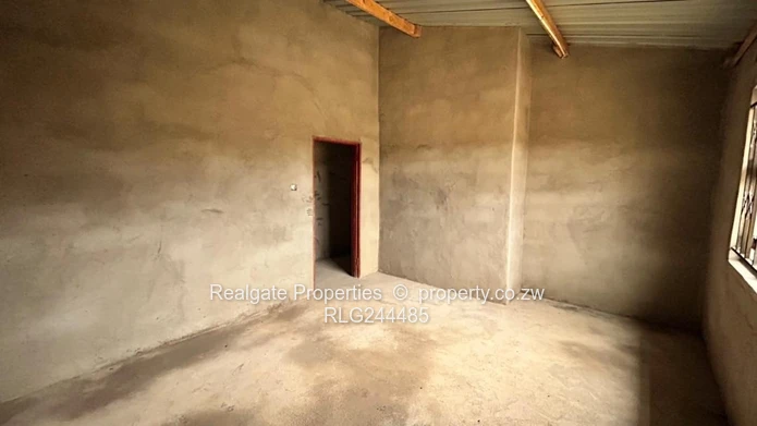 Four Bedroomed House In Cowdray Park