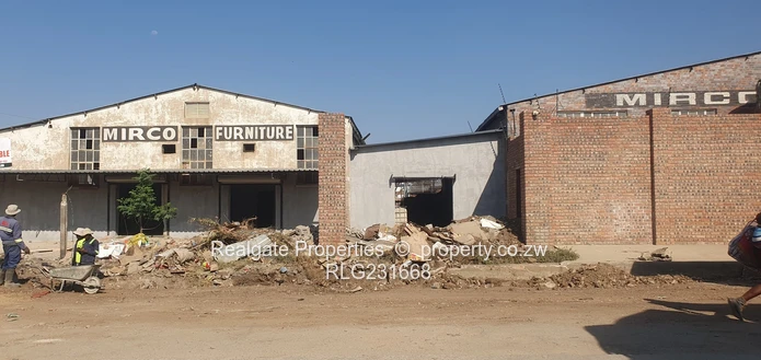 Very Big Space to let in Renkini