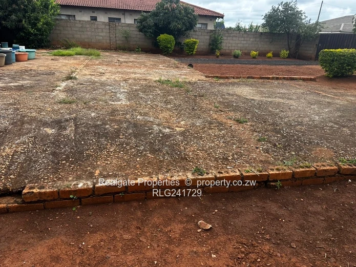 Mahatshula Stand For Sale (With Cottage And Slab)