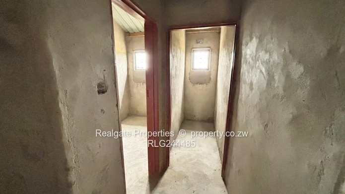 Four Bedroomed House In Cowdray Park