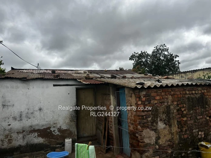 Old Pumula Four Roomed House