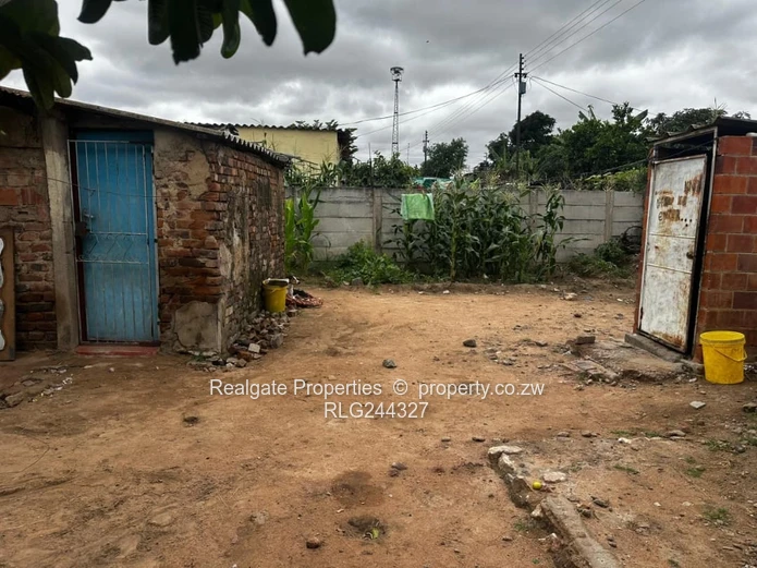 Old Pumula Four Roomed House