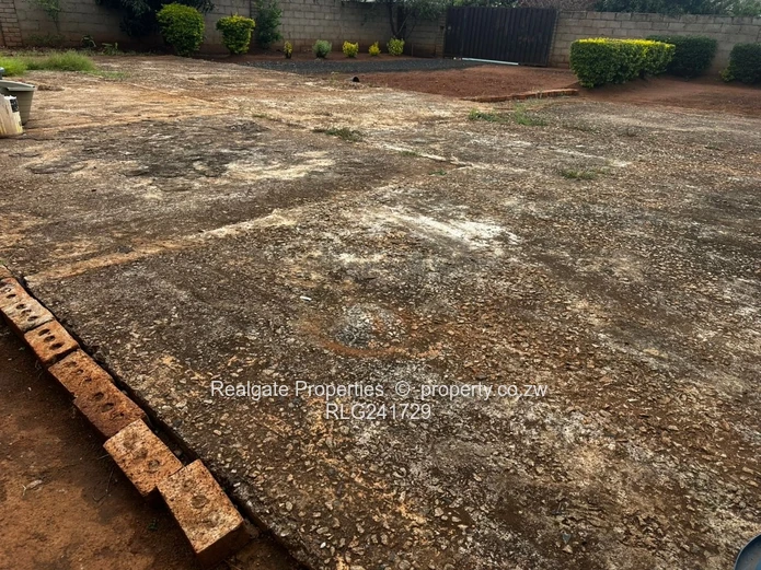 Mahatshula Stand For Sale (With Cottage And Slab)